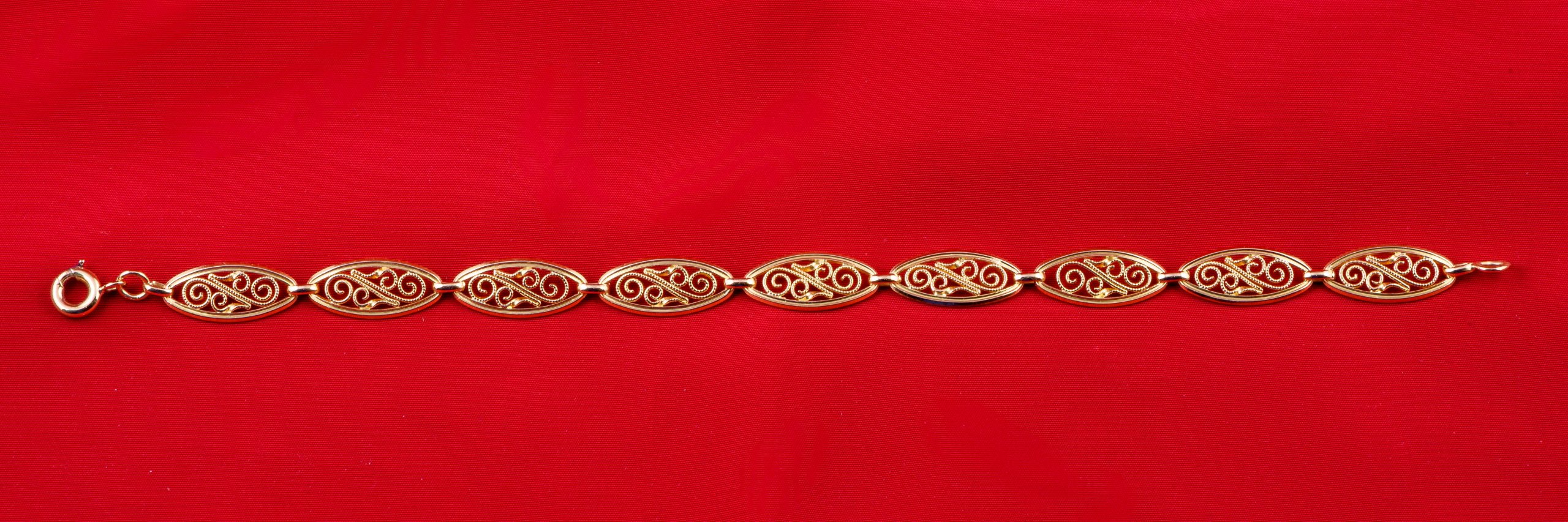 Bracelet « filigrane » in gold 18k.